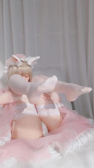 欧美小妹a片_DVD高清视频播放